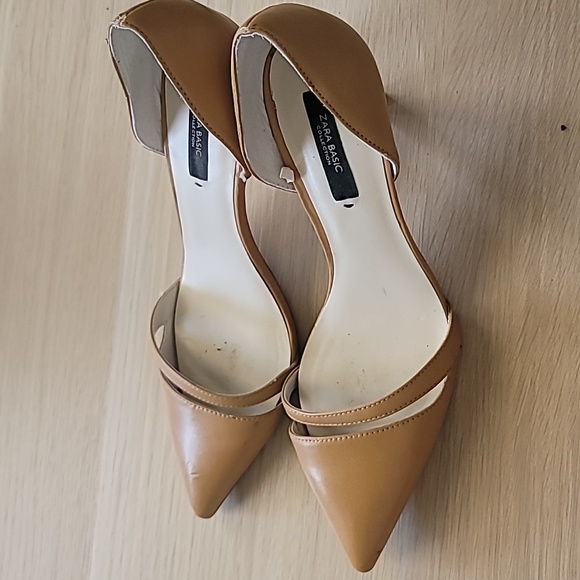 Zara Beige Nude Heels - Picture 2 of 5